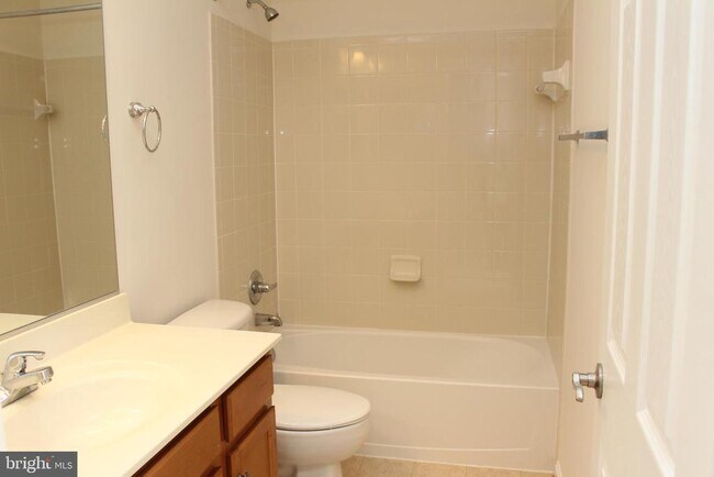 Building Photo - 16382 Gangplank Ln