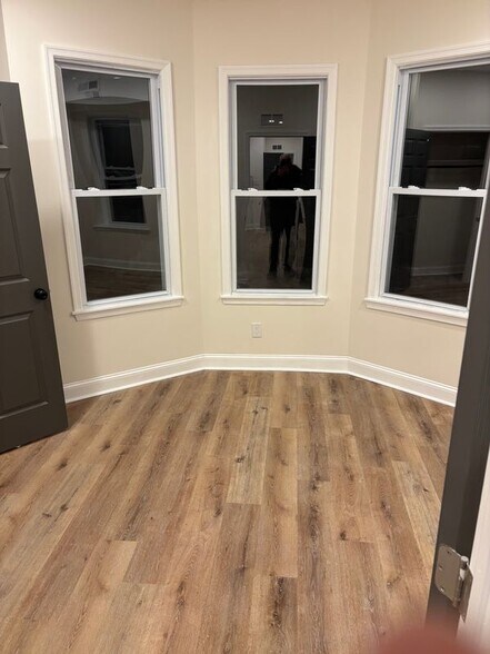 Building Photo - 137 W Washington Ln