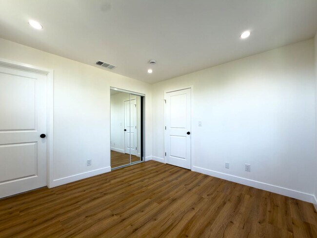 Building Photo - Spacious 3BR ADU w/ Private Patio!