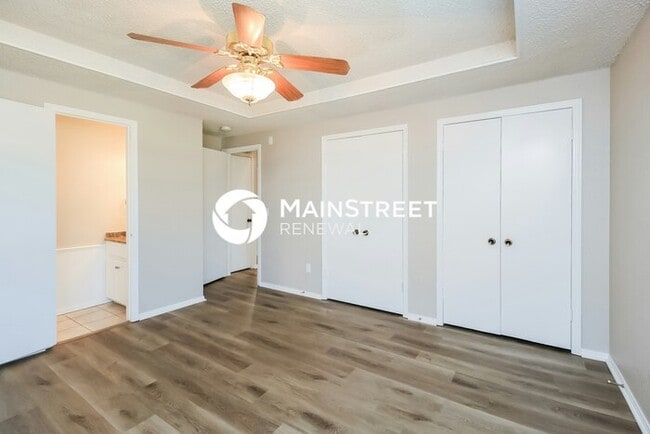 Building Photo - 3 Bedroom Pet-Friendly Home in MOORE, OK with Main Street Renewal