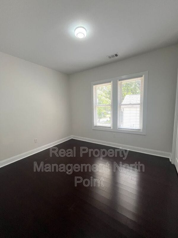 Building Photo - 954 Byron Dr SW