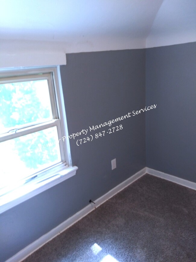 Building Photo - 2051 Broadhead Fording Rd