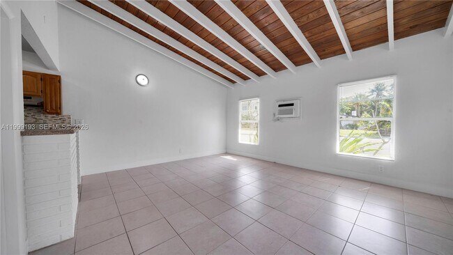 Building Photo - 1501 SW 21st St