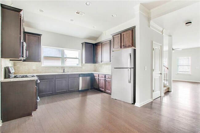 Building Photo - 315 Argyle Ct