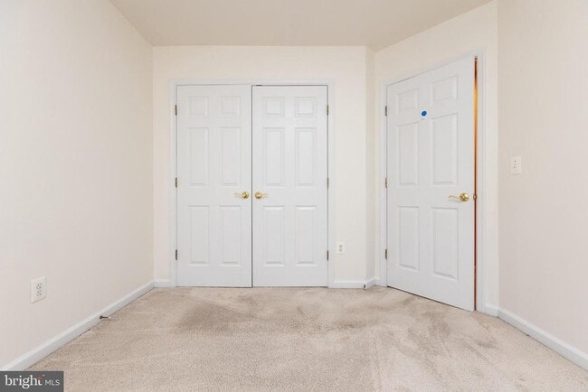 Building Photo - 1206 Maple Grove Ln