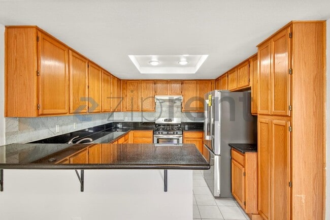 Building Photo - 6637 Alberta Pl