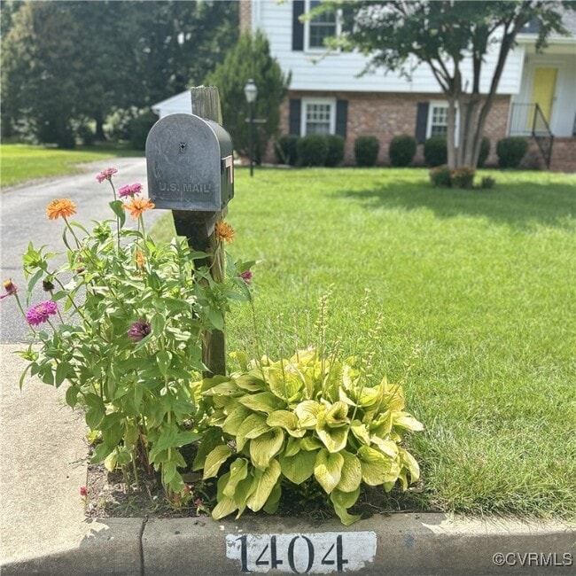 Building Photo - 1404 Stoneycreek Dr