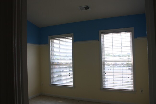 Bedroom 3 - 2833 Grace Forest Pl