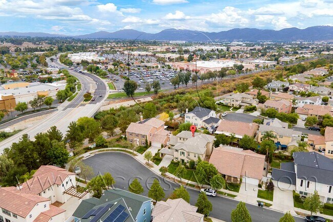 Building Photo - Stunning Luxury Living in Temecula | Expansive 4-Bedroom Masterpiece