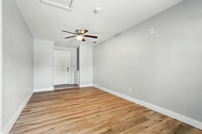 Building Photo - 5107 Durango Dr