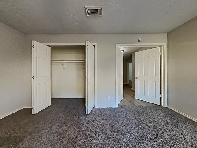 Building Photo - 23414 Cimber Ln