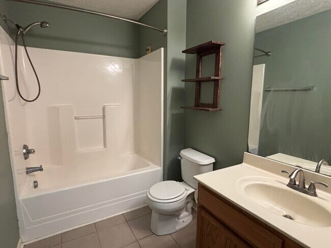 Building Photo - 3539 Lochdale Terrace