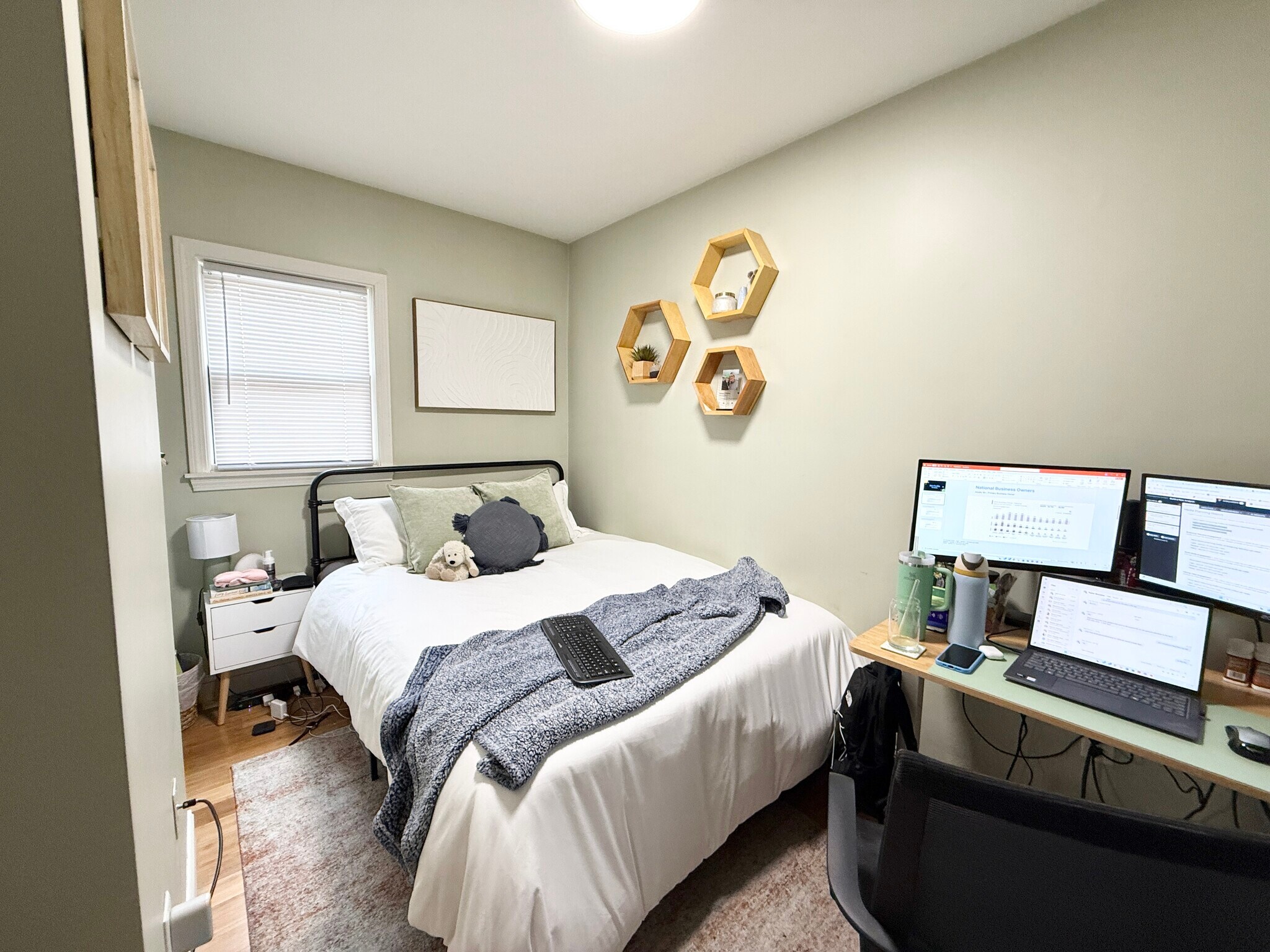 Building Photo - 203 W 3rd St