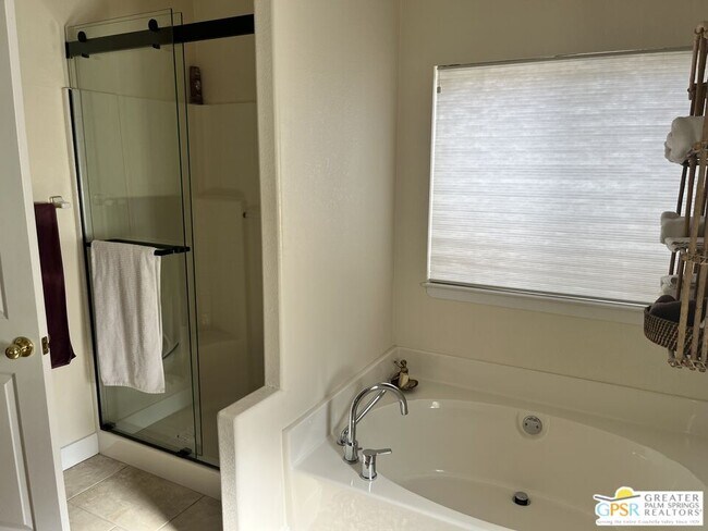 Building Photo - 38153 Noble Canyon Dr