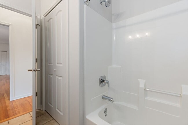 Building Photo - 1569 Colleen Ln