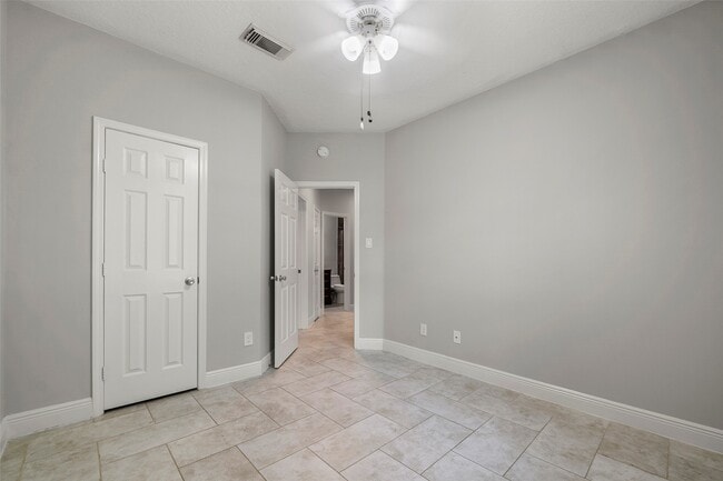 Building Photo - 6214 Pebble Canyon Ct