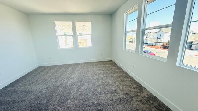 Building Photo - 2850 Talkeetna St