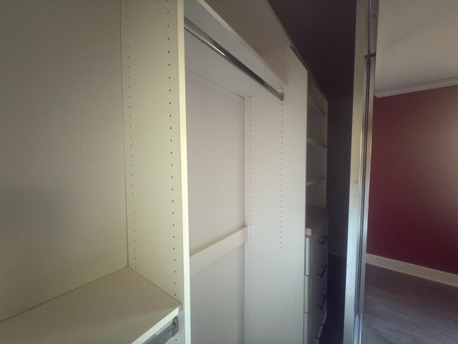 Building Photo - 8545 Villa La Jolla Dr