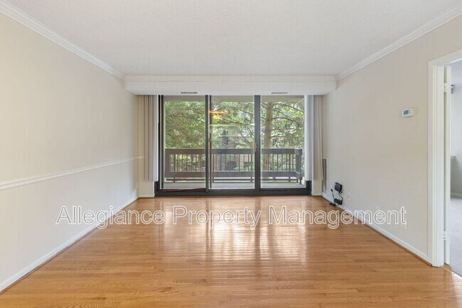 Building Photo - 5505 Seminary Rd