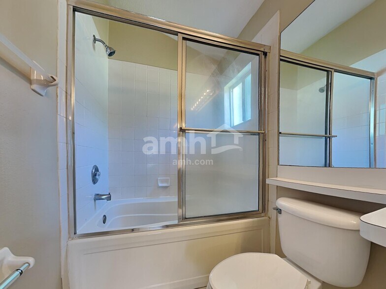 Building Photo - 24801 Black Creek Ct