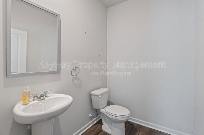 Building Photo - 1429 Deer Hollow Run