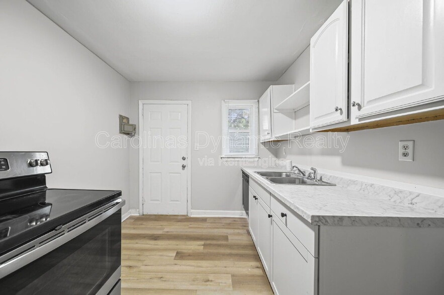 Building Photo - 2621 Druid Hls Wy