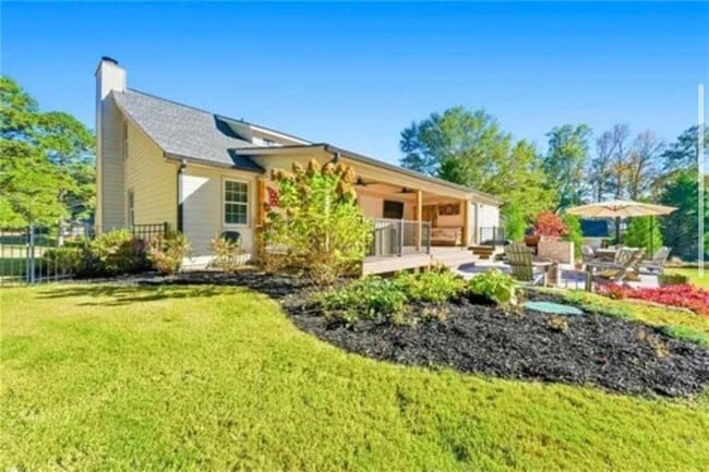 Building Photo - 5006 Suwanee Dam Rd