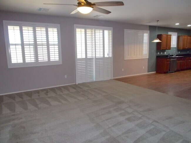 Building Photo - Spacious 3-Bedroom Cul-de-Sac Home in Prime Location