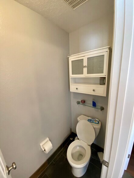 Building Photo - 10121 Somersby Dr