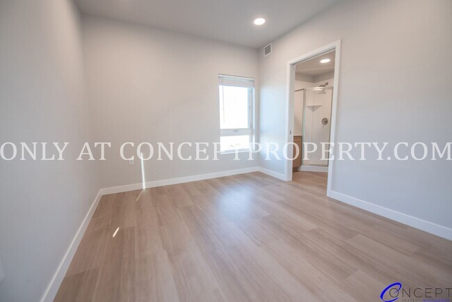 Building Photo - Embrace fresh, modern mountain living in this spacious 2-bedroom, 2-bath apartment at Studio Cros...