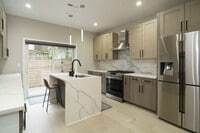 Custom Built Kitchen - 1449 N Myrtlewood St