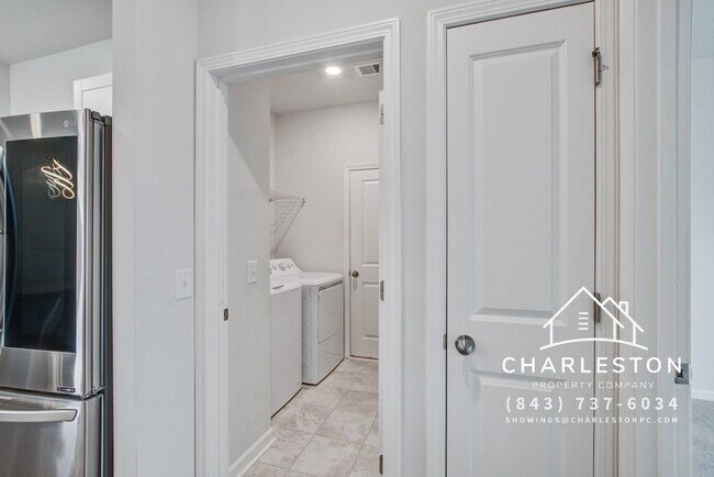 Building Photo - 347 Matuskovic Dr