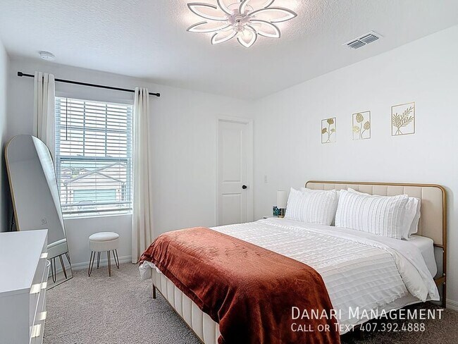 Building Photo - 1348 Sterling Pointe Dr