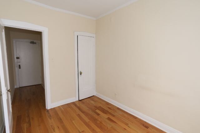 Building Photo - 516 W Melrose St