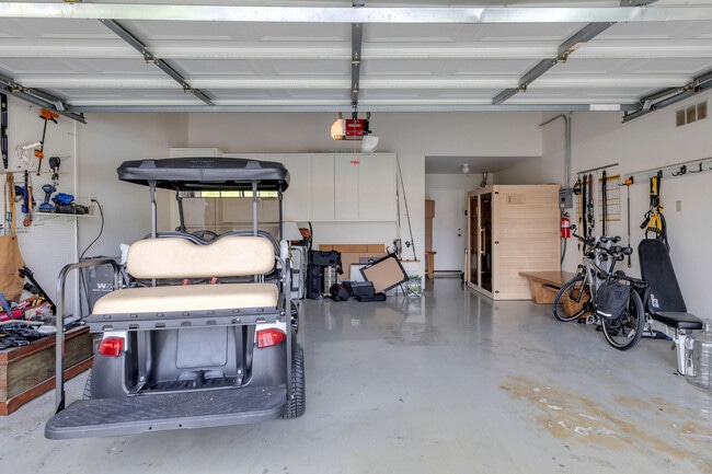 Building Photo - 17 Lugo Dr