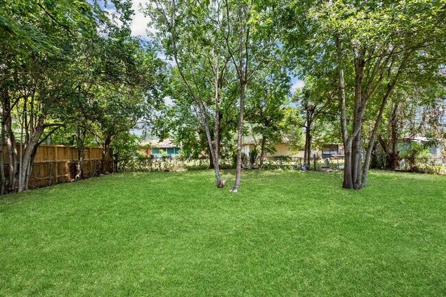 Building Photo - 2722 Dragonwick Dr