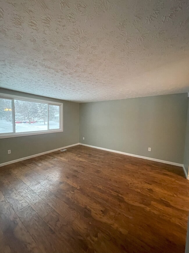 Building Photo - 34 Ridge Meadows Dr