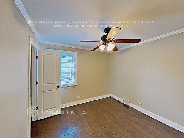 Building Photo - 336 W Brookfield St