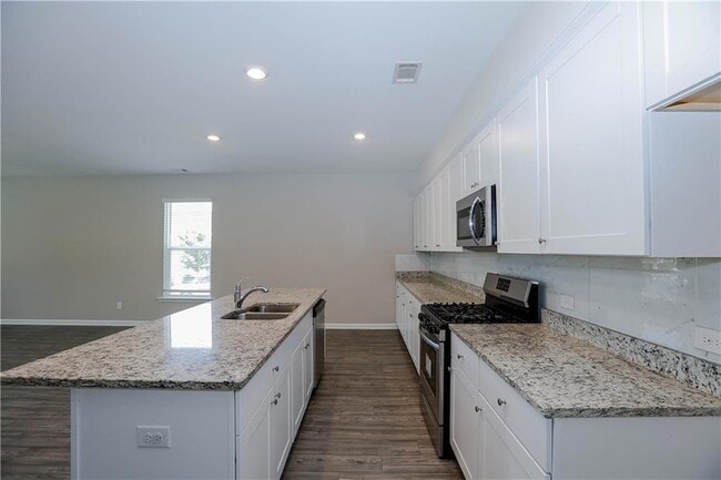 Building Photo - 4355 Magpie Dr