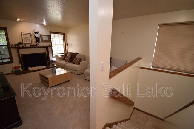 Building Photo - 1632 E 4190 S