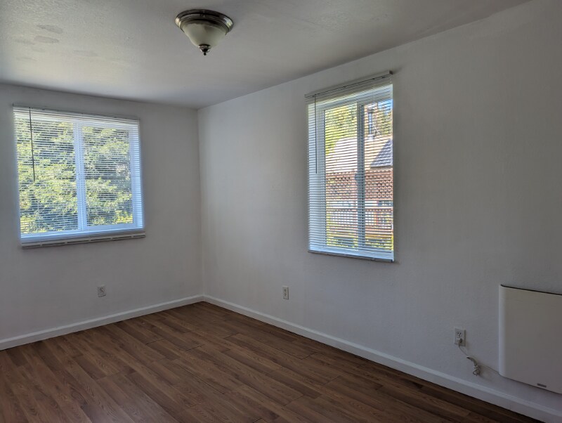 Building Photo - 14301 Mill Ct
