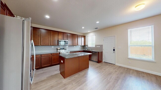 Building Photo - 344 Autumn Rouge