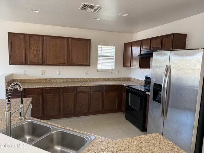 Building Photo - 18363 N Betty Ct