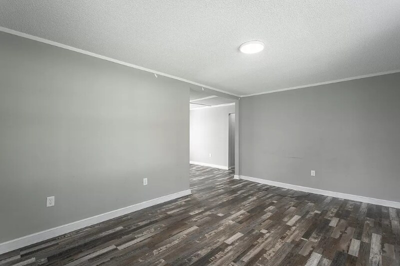 Building Photo - 177 Vero Beach St