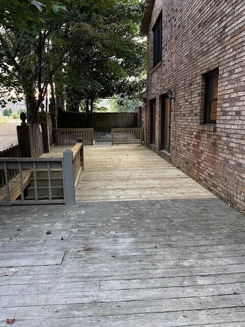 Building Photo - 3507 Lakeside Ct