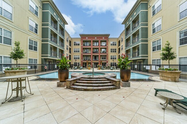 Building Photo - 1711 Old Spanish Trl