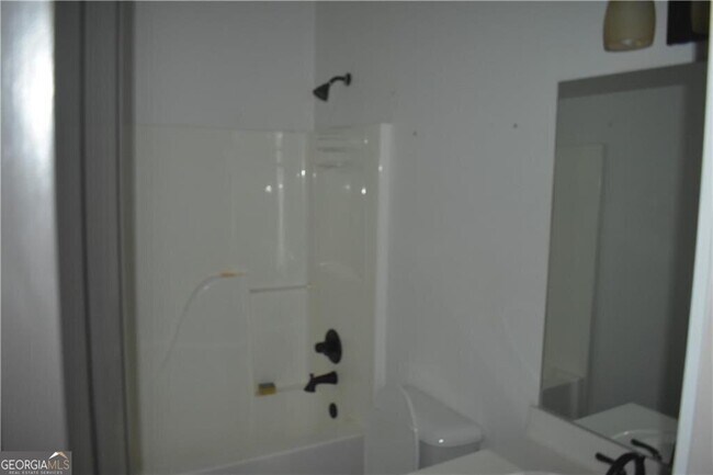 Building Photo - 43 Jessel Ln