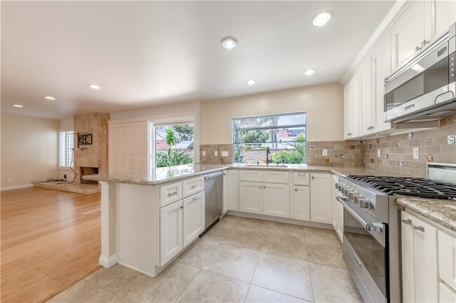 Building Photo - 23 Chicory Way
