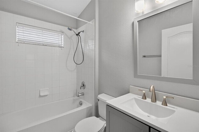 Building Photo - 7961 Carriage Pointe Dr
