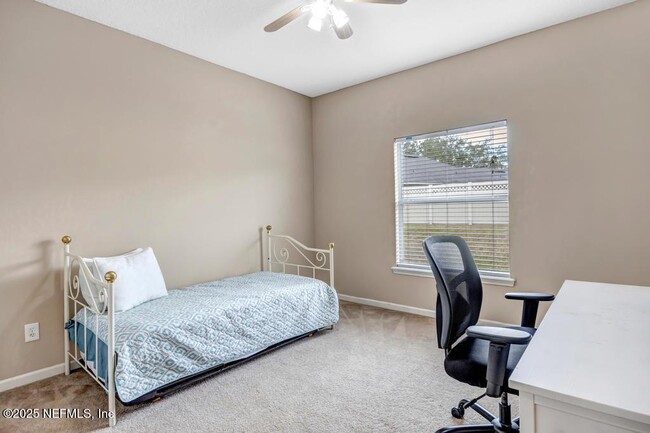 Building Photo - 624 Headwaters Ln